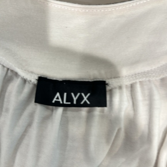 Alex Top Large - Picture 9 of 11